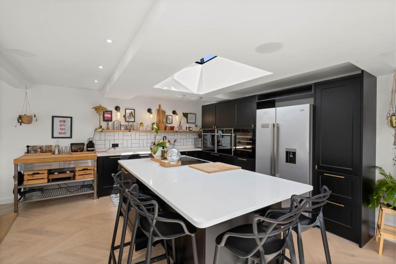 Gilmore House - 5 Bedroom Victorian Home With Hot Tub Blairgowrie and Rattray Esterno foto