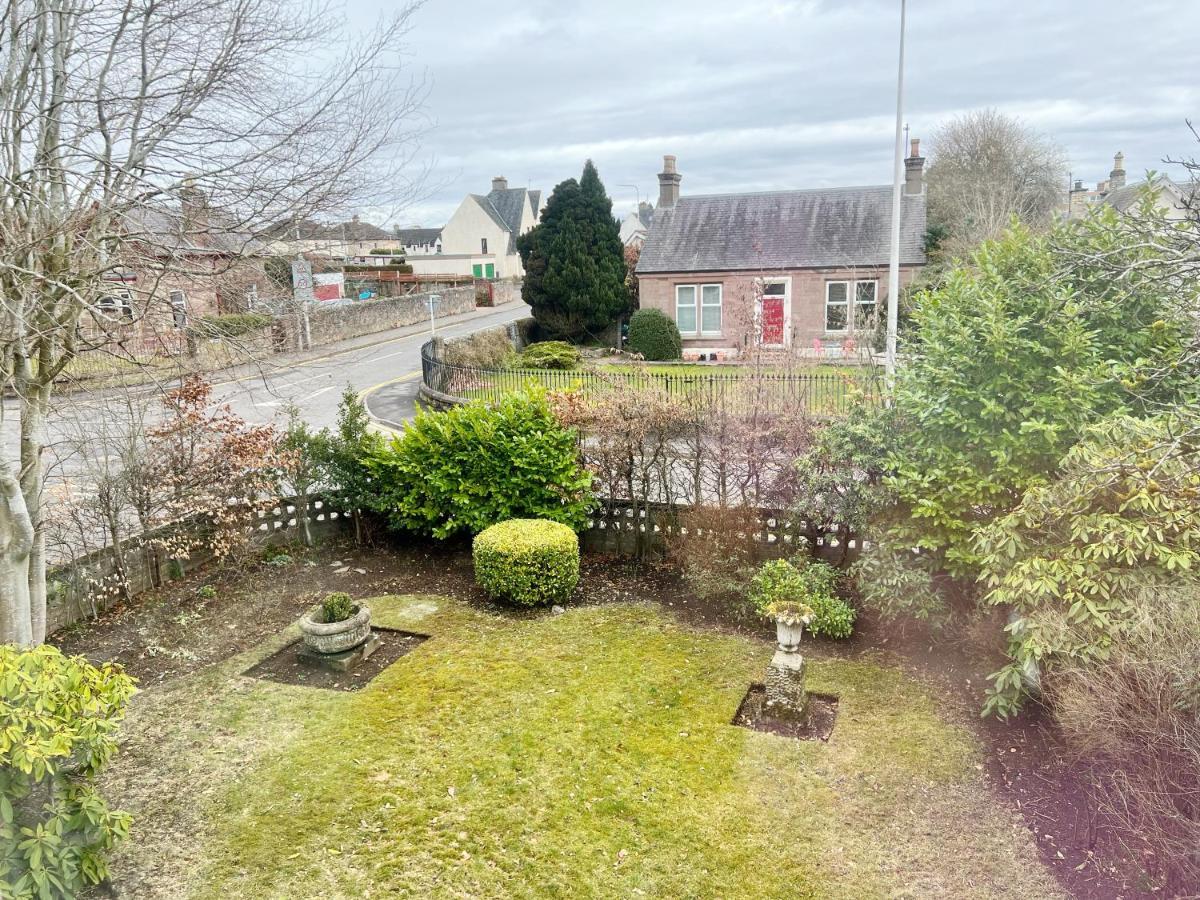 Gilmore House - 5 Bedroom Victorian Home With Hot Tub Blairgowrie and Rattray Esterno foto